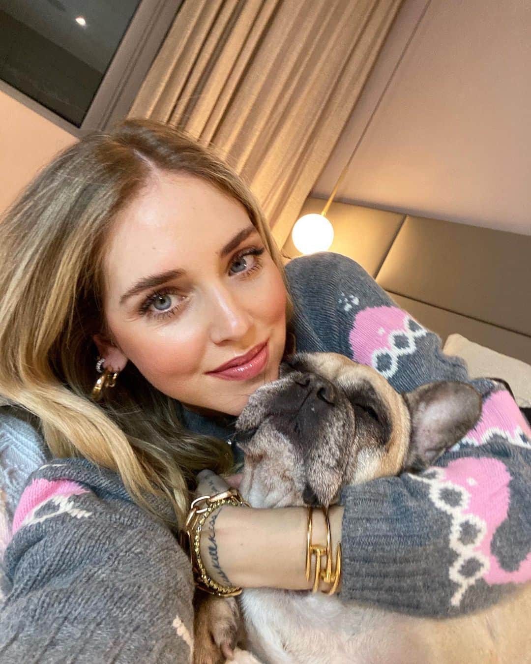 キアラ・フェラーニさんのインスタグラム写真 - (キアラ・フェラーニInstagram)「Me and my first baby @matildaferragni 💖」12月29日 2時56分 - chiaraferragni