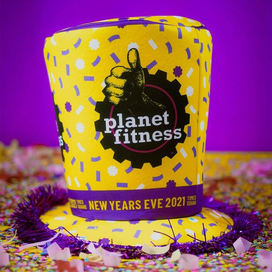アメリカン・ブロードキャスティング・カンパニーのインスタグラム：「A New Year's look that never goes out of style! Sponsored by @planetfitness」