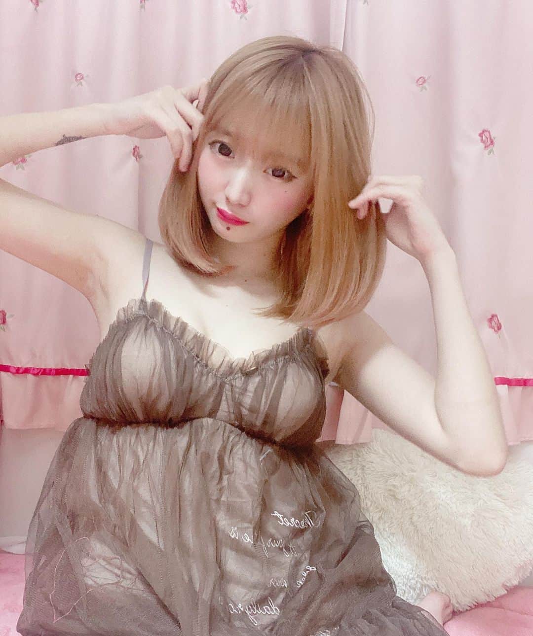 のインスタグラム：「俺の彼女がきょうもかわいい？」