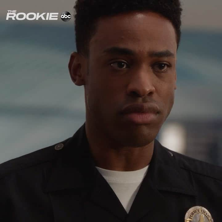 タイタス・マキン・ジュニアのインスタグラム：「We’re right around the corner fam...Will Jackson uncover the truth on #theRookie ? DONT MISS THIS SEASON. ITS NECESSARY... Season premiere THIS Sunday at 10|9c on ABC. #ChangeIsComing」