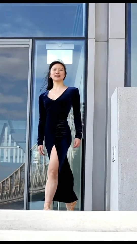 Lily Saito (齊藤莉理)のインスタグラム：「Pretty much sums up 2020... 😂 #OhNo #OhNoNo  First and Last shoot of 2020 w/ the one and only @davidtufinophotography 😍🙌」
