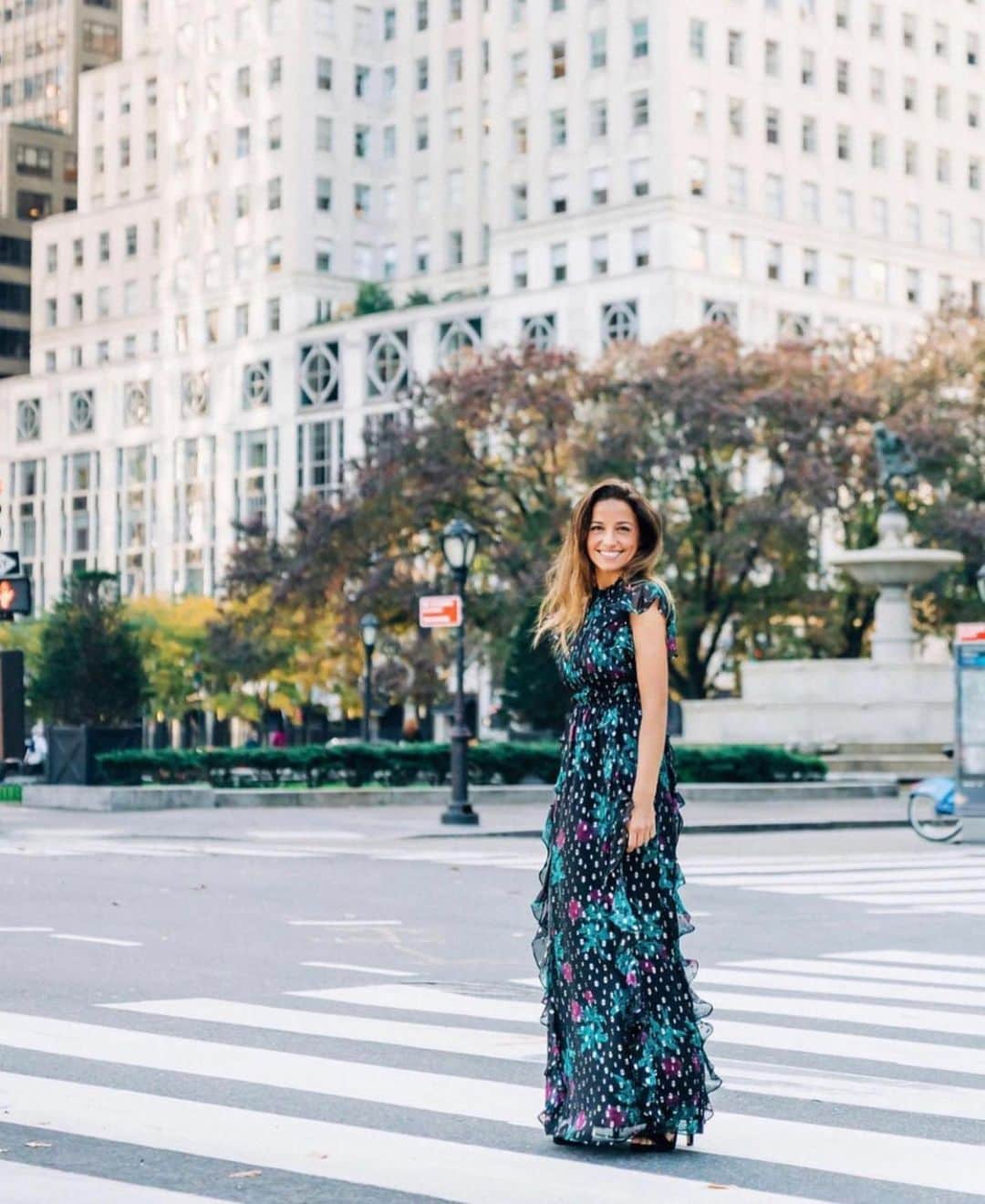 のインスタグラム：「The Midnight Triana gown, your new excuse to dress up… even if it’s at home! #shoshanna #shoshannamidnight #nyc #eveningwear」