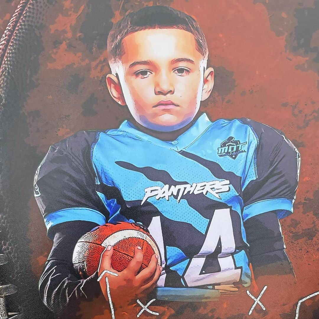 カイリン・ローリーさんのインスタグラム写真 - (カイリン・ローリーInstagram)「what a fun season of football for @thelincmarshall 🏈 first year of tackle & this kid worked his ass off. PROUD is an understatement 💙 #14 #Panthers」12月29日 5時02分 - kaillowry