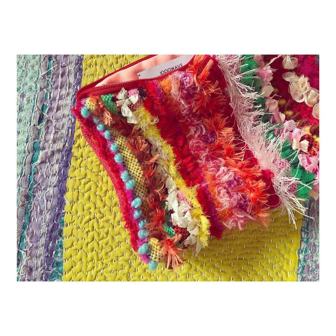 のインスタグラム：「#pouch . . .  #1000weave#weaving#yarn#handmade#colorful#cotton#color」