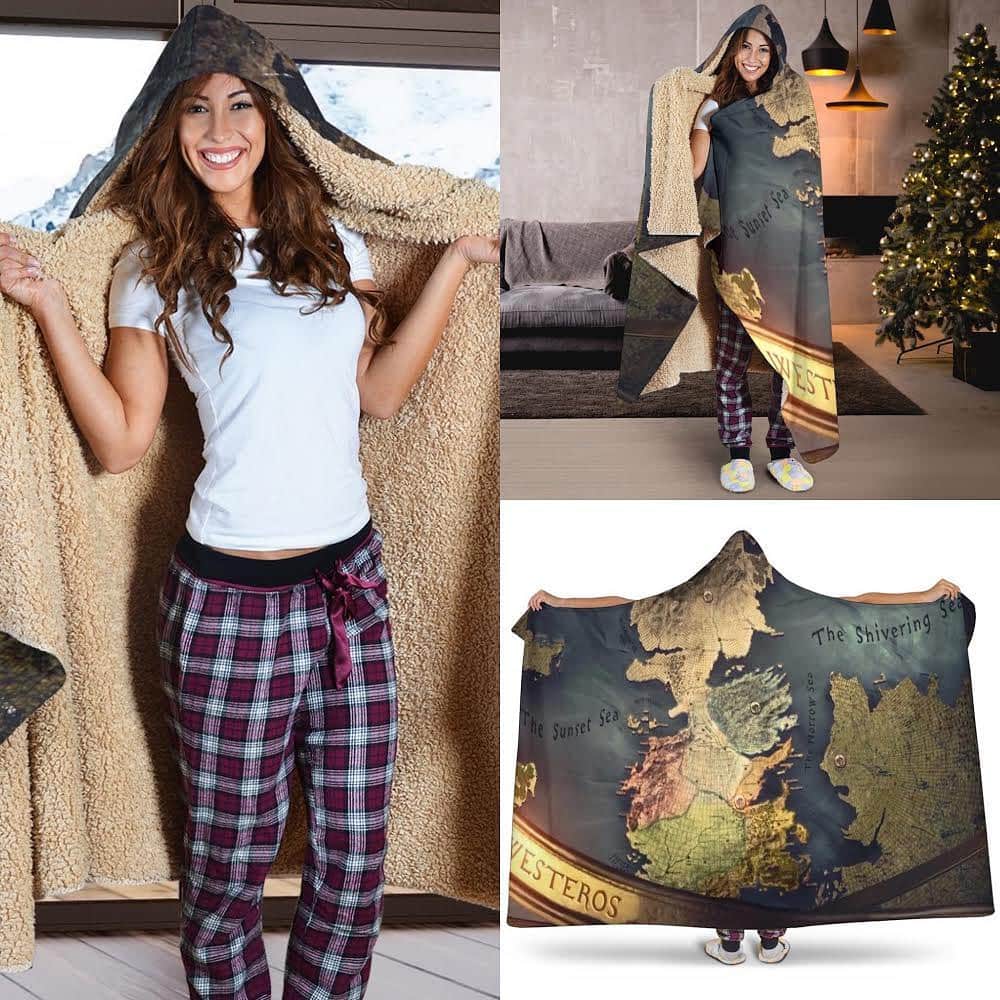 ピーター・ディンクレイジさんのインスタグラム写真 - (ピーター・ディンクレイジInstagram)「Christmas Sale 25% OFF! 🎅🏻 High Quality GoT Hooded Blankets on Sale! 😍 Click the link in MY BIO (PROFILE) to buy now! 🔥 Free Worldwide Shipping 🌍 Follow @GoTTees for more 👈」12月29日 5時20分 - peterdinklage