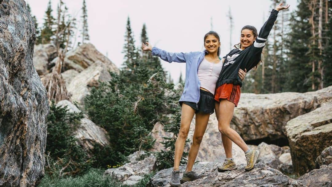 ブルック・ラバウトゥーのインスタグラム：「Check out our little film on @mellowclimbing 😎  • The video sums up @nataliaclimbs and I’s summer at the park putting down some hard climbs and having fun! • This is my first edit, fiddled around on iMovie, learned a lot in the process, and hoping the next one will be better! Here’s the trailer but head over to @mellowclimbing for the real deal! • 📸: @jess_talley @jonglassberg @louderthan11」