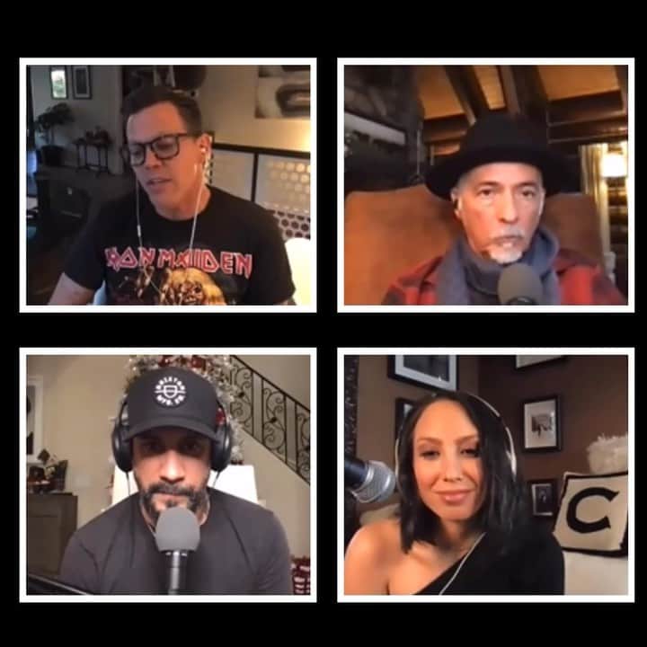 のインスタグラム：「Merry Christmas, AJ! Having Steve-O as a guest on the #PrettyMessedUpPodcast had been on his Santa list for months and it finally happened. It was so nice catching up with Steve-O since the last time I saw him was when he did @dancingabc back in season 8. Time flies! Make sure you guys tune in to listen because we talk all things Jackass (of course), his wildly explicit comedy special that I watched and LOVED called Gnarly, as well as his sobriety! Also make sure you guys tune into his amazing podcast called Steve-O’s Wild Ride! He was so fun and I adore him so much. Thank you my friend for coming on! Listen to this week’s episode by following the link in my stories and don’t forget to comment, rate us and subscribe while you’re there! Hope you all had an amazing holiday. Sending you so much love! ❤️」