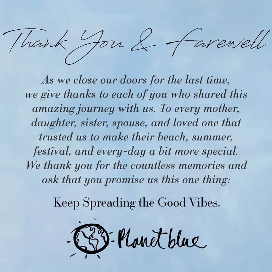 ブルーライフのインスタグラム：「We are so grateful for our Planet Blue Family. Keep spreading the good vibes 💙 #shopplanetblue」