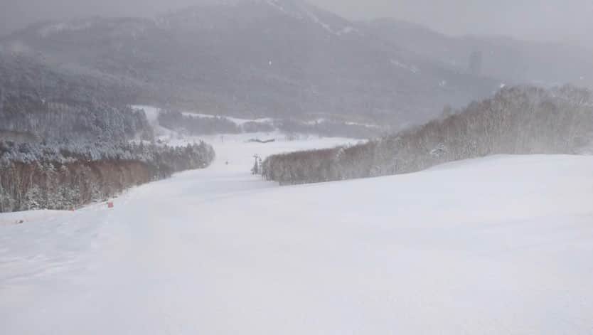 星野リゾート　トマムさんのインスタグラム写真 - (星野リゾート　トマムInstagram)「‪Today’s Hoshino Resorts TOMAMU ‬ ‪気温−13℃、雪。本日よりノーススターコースがオープン。90%以上のコースで滑走が可能になりました。  #HoshinoResorts #星野リゾート #tomamu #hoshinoresortstomamu #星野リゾートトマム #トマム #risonaretomamu #リゾナーレトマム #risonare #リゾナーレ #北海道旅行 #星野集團 #Hokkaidotrip」12月29日 16時22分 - hoshinoresorts_tomamu