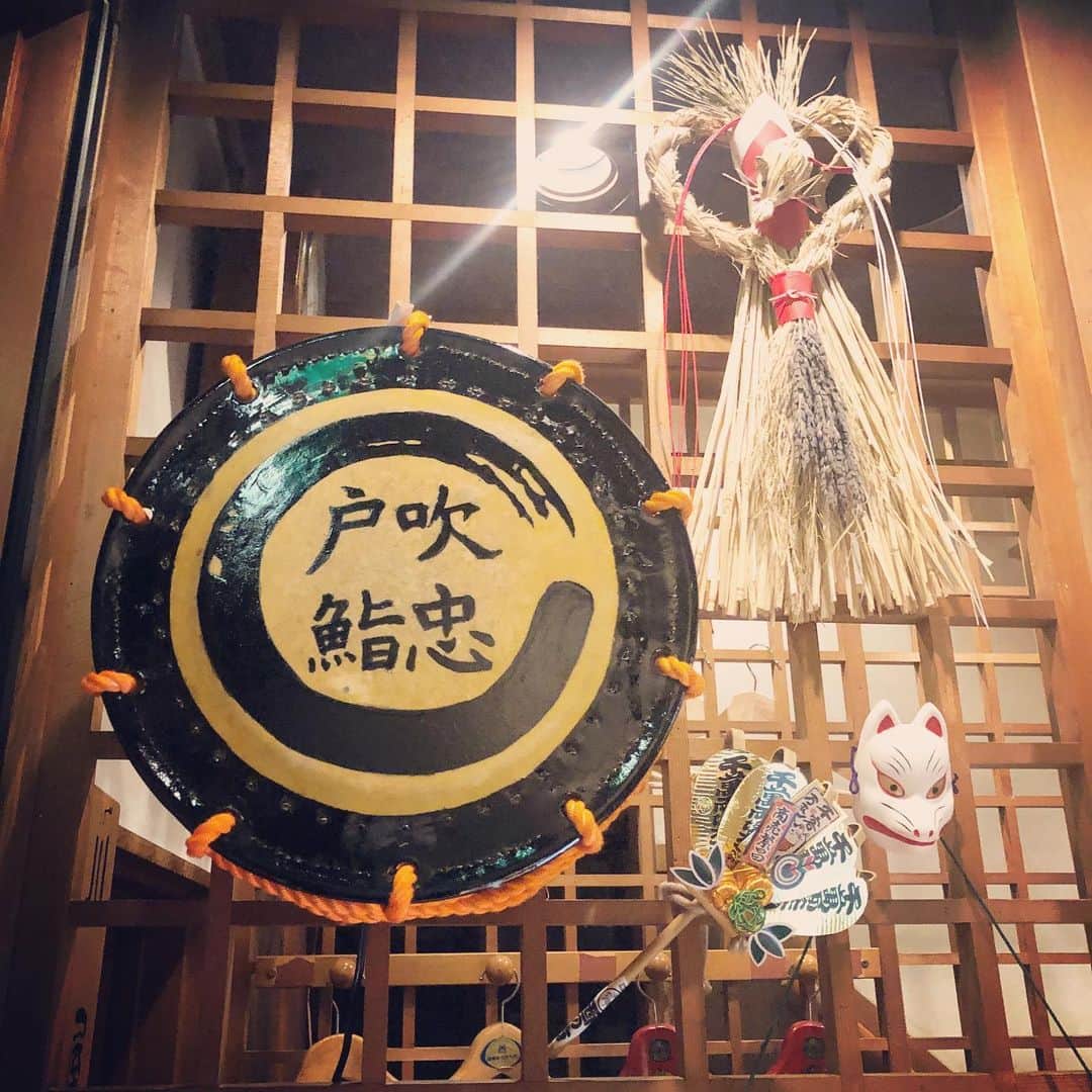 JOJO（ものまね）さんのインスタグラム写真 - (JOJO（ものまね）Instagram)「今年も美味しいお寿司を ありがとうございました( *´꒳`*)✨ . 大将🍣来年もどうかお元気で💓 . #jujuのそっくりさんjojo #寿司 #寿司大好き #寿司🍣 #寿司好き #寿司屋 #寿司好きな人と繋がりたい #寿司スタグラム #寿司ネタ #寿司食べたい #鮨 #鮨スタグラム #鮨好き #鮨好きな人と繋がりたい 🍣✨#寿司職人 #寿司めいじん #寿司ネタ #寿司部 🍣✨#大将 #長生きしてね ♬#グルメ #グルメ好きな人と繋がりたい #グルメスタグラム #グルメ女子 #グルメな人と繋がりたい #グルメ巡り #グルメ旅 #グルメ好き #グルメ好きと繋がりたい #東京グルメ #東京グルメ部 ❤」12月29日 16時32分 - jojo_monomane