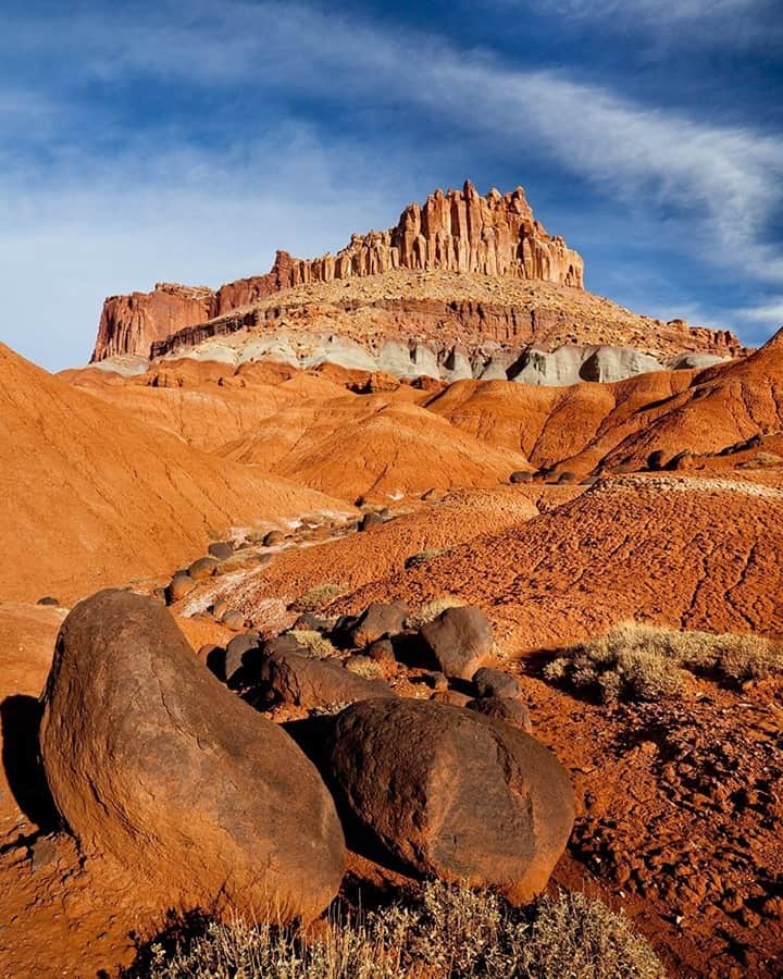 National Geographic Travelさんのインスタグラム写真 - (National Geographic TravelInstagram)「Photo by @stephen_matera / A winter morning near Fruita in Capitol Reef National Park, Utah. Fall and winter are great times of year to visit Capitol Reef and avoid the scorching heat of summer. Capitol Reef was established as a national park in 1964, but State Highway 24 is the only paved road through the park. Much of the rest of the park is accessible by dirt road with a four-wheel-drive vehicle.  Follow me @stephen_matera for more images like this from Utah and around the world. #winter #desert #capitolreef #nationalpark」12月29日 16時39分 - natgeotravel