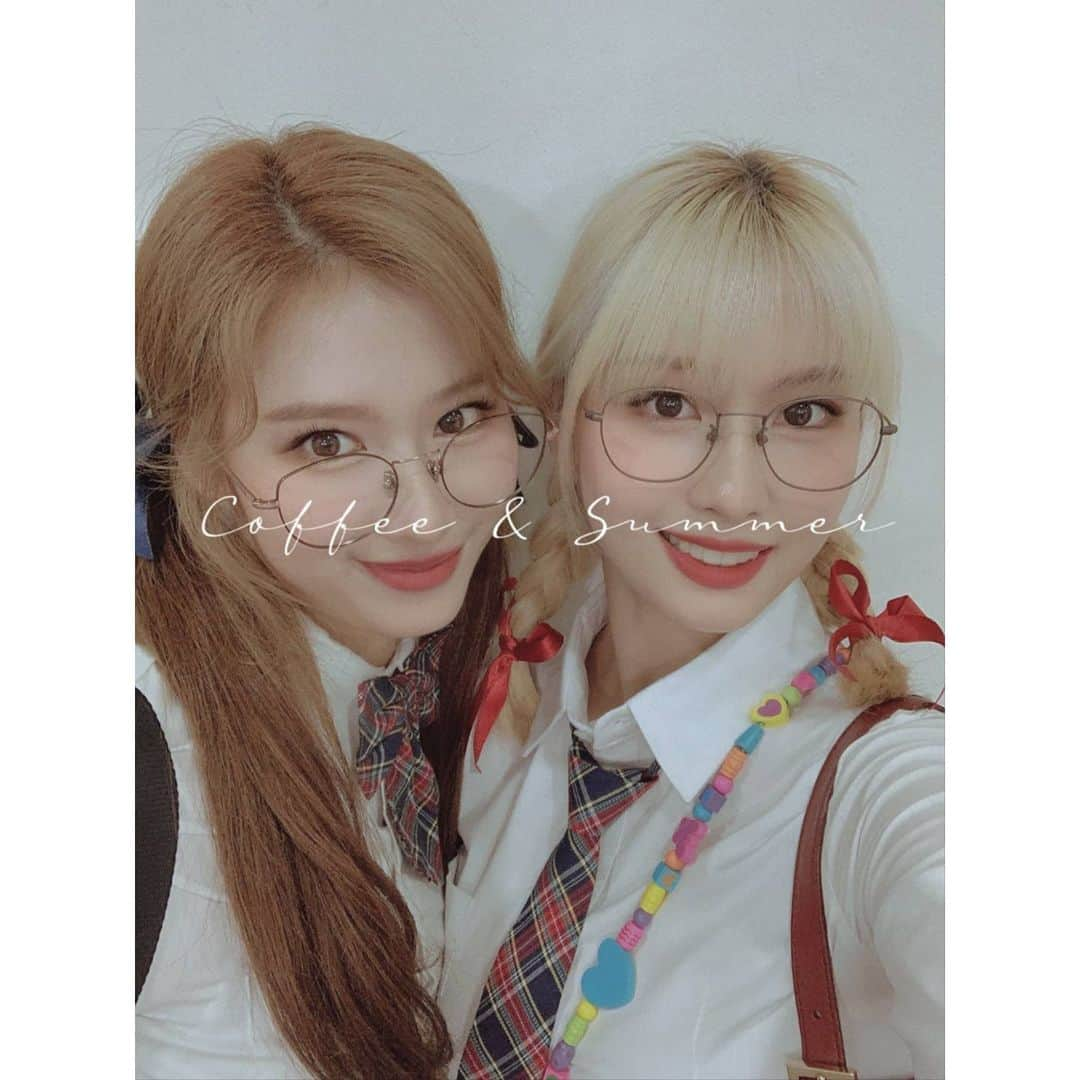 TWICEさんのインスタグラム写真 - (TWICEInstagram)「사ぁたん💜탄じょー비오메でとぉー🍾🦖🦕💙」12月29日 16時55分 - twicetagram