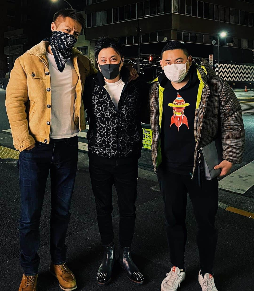 押尾学さんのインスタグラム写真 - (押尾学Instagram)「my dudes😎🤘🏼💫 #familia #friends #instapic #picture #photooftheday #instagood #phoenix #rise」12月29日 16時59分 - manabuoshio_official