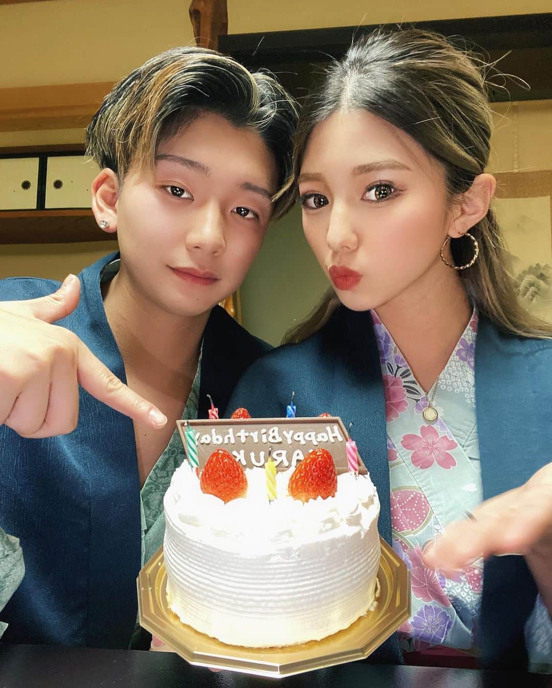 きこのインスタグラム：「晴志改めてhappy birthday🎂❤︎ いつも一生懸命な晴志が大好きだよ 来年も一緒にお祝いしようze🥵 . . #すき #はるきこ」