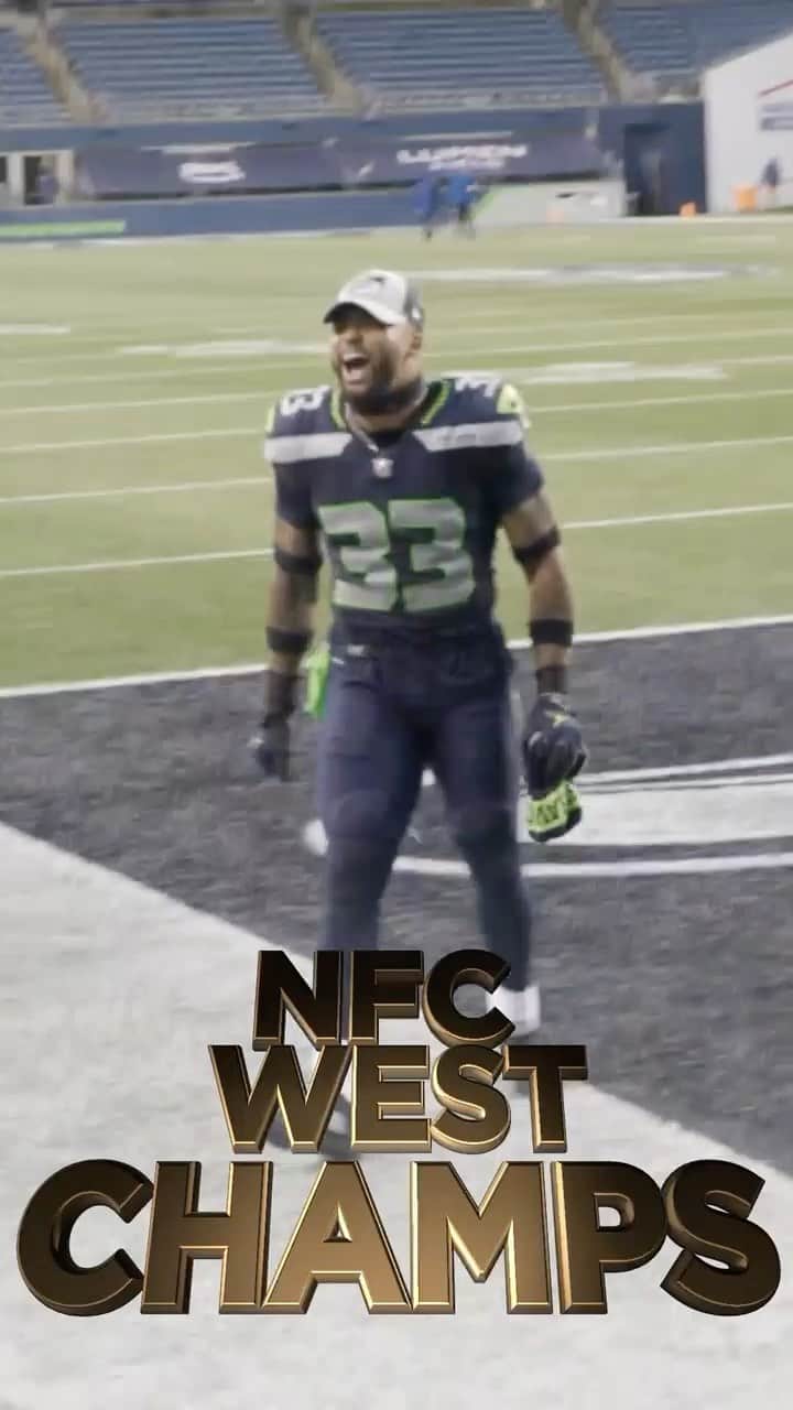 ラッセル・ウィルソンのインスタグラム：「This one’s for you 12s! #NFCWESTChamps」