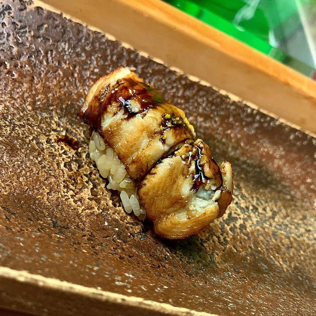 高瀬友規奈さんのインスタグラム写真 - (高瀬友規奈Instagram)「How grateful I am to get a chance to go to this representative sushi place in Japan at the end of 2020🤤hehe~~ ・ ・ ・ 最っ高のお鮨納め2020でした。 #sushi#すし匠」12月29日 10時56分 - yukina_731