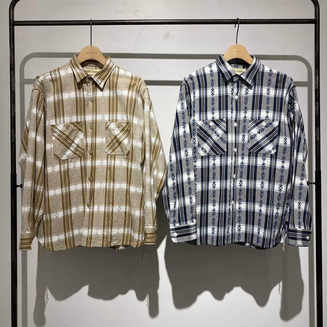 FREAK'S STORE渋谷さんのインスタグラム写真 - (FREAK'S STORE渋谷Instagram)「.. ..  LAST ONE OUTER  @aie_ny_official  PainterSH Shadow size: M,L color: BLK,BLU price: ¥21,000+tax → ¥16,800+tax（20%off）  @kaptainsunshine  B S S FLANNEL size: 36,38,40 color: BROWN,GRAY price: ¥36,000+tax → ¥28,800+tax（20%off）  @ystrdystmrrw  CTN FLANNEL925SH size: M,L color: BEIGE,NAVY price: ¥25,000+tax  ※価格が変動することもございますので、 予めご了承ください。﻿  ※店舗通販は、お電話で承っております。 ぜひご利用くださいませ。  #freaksstore  #freaksstore20fw #freaksstore_shibuya  #ystrdystmrrw  #kaptainsunshine  #aie」12月29日 10時54分 - freaksstore_shibuya