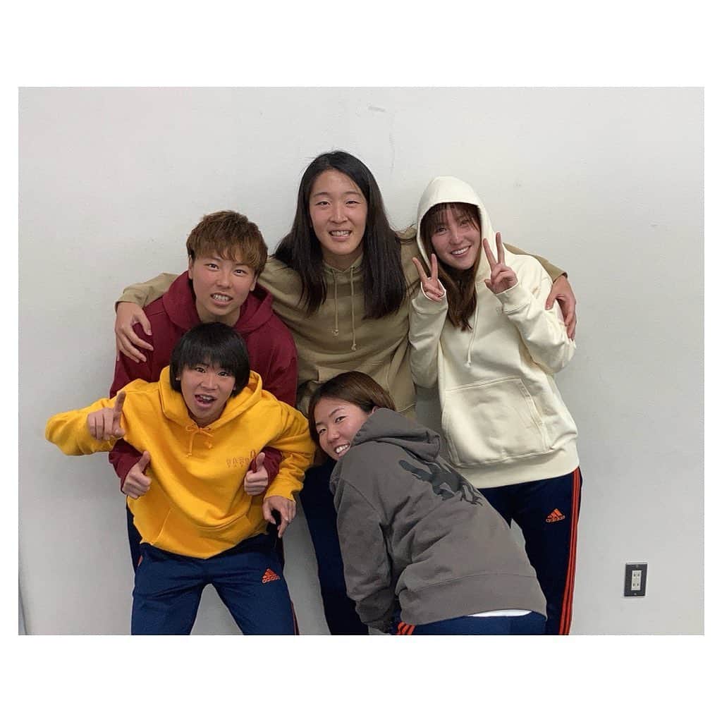 北川ひかるさんのインスタグラム写真 - (北川ひかるInstagram)「. . 5%の女たち #ｲﾁｷｭｳｷｭｳﾅﾅ . . #アルビレックス新潟レディース」12月29日 11時37分 - hiiiiiiika14