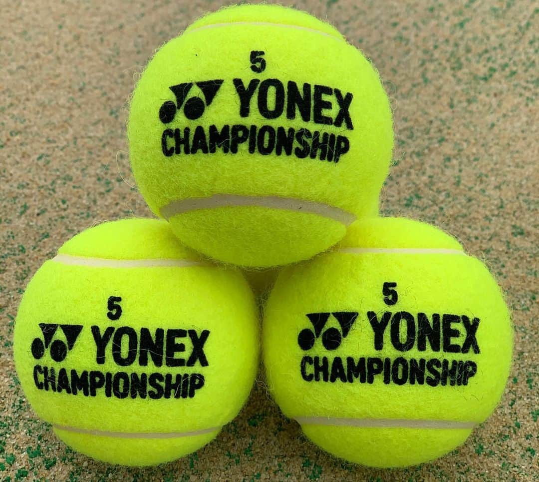 浅越しのぶさんのインスタグラム写真 - (浅越しのぶInstagram)「2021年1月下旬ヨネックスからテニスボールが発売されます。 高いコントロール性『TOUR PLATINUM』 安定したコントロール性『TOUR』 高耐久『CHAMPIONSHIP』 その他詳細はヨネックスのホームページよりご覧ください。 #ニューボールプリーズ#yonex#テニスボール#tourplatinum#tour#championship#テニス#tennis」12月29日 11時51分 - shinobu_asagoe_official