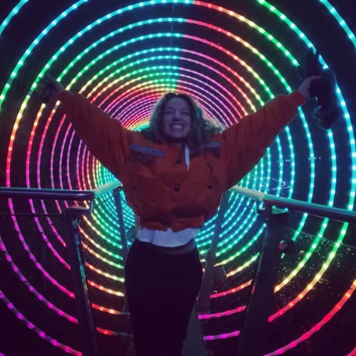 ヴァネッサ・レンジーズのインスタグラム：「I’m gonna let it shine」
