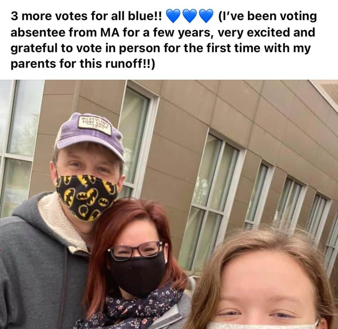 デブラ・メッシングさんのインスタグラム写真 - (デブラ・メッシングInstagram)「MORE beautiful “Faces of CHANGE” from early voting in #GEORGIA!  So much JOY  in their faces!  Your vote is your voice. Your vote is your POWER!  USE IT! 🔥🔥🔥🔥  JOIN THE H U G E BLUE WAVE CRASHING OVER GEORGIA! #voteearly   Thank you #GA! You are saving our country! 🙏🏻🧡🧡🧡🧡🧡🧡🧡  #georgiaonmymind #georgiapeach #atlanta #savannah #Dekalb #Cobb #JonOssoff #RaphaelWarnock #civilrights #votingrights #johnlewis #goodtrouble #COVID19 #veterans #climate #FlipTheSenate #senate #vote #election #BlueWave #ossoff #warnock #benhill #georgiatech #morehouse」12月29日 14時00分 - therealdebramessing