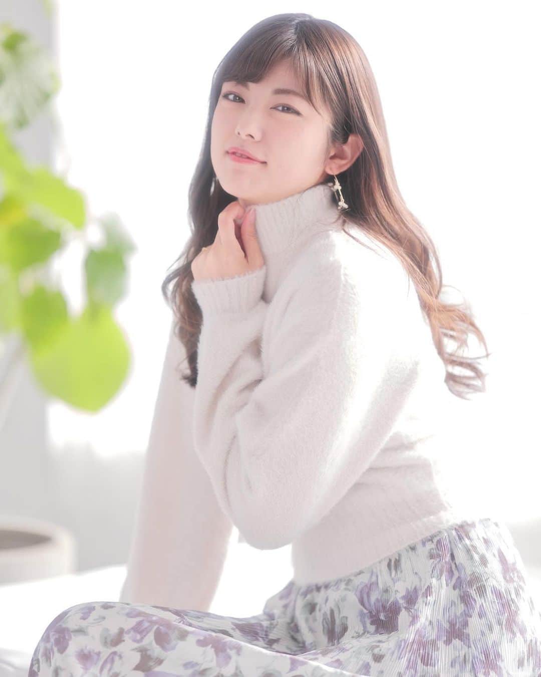熊林保奈美のインスタグラム：「* . 今日は2020年の仕事納め〜  この後大好きな子たちに 会える予定だから楽しみ☺️ . . * #レースクイーン #RQ #モデル #撮影会モデル #ポートレートモデル #サロンモデル #熊林保奈美 #道産子 #Japanesegirl #paddokgirls #pitgirl #instalike #mercuryduo #マーキュリーデュオ #cocodeal #ココディール」
