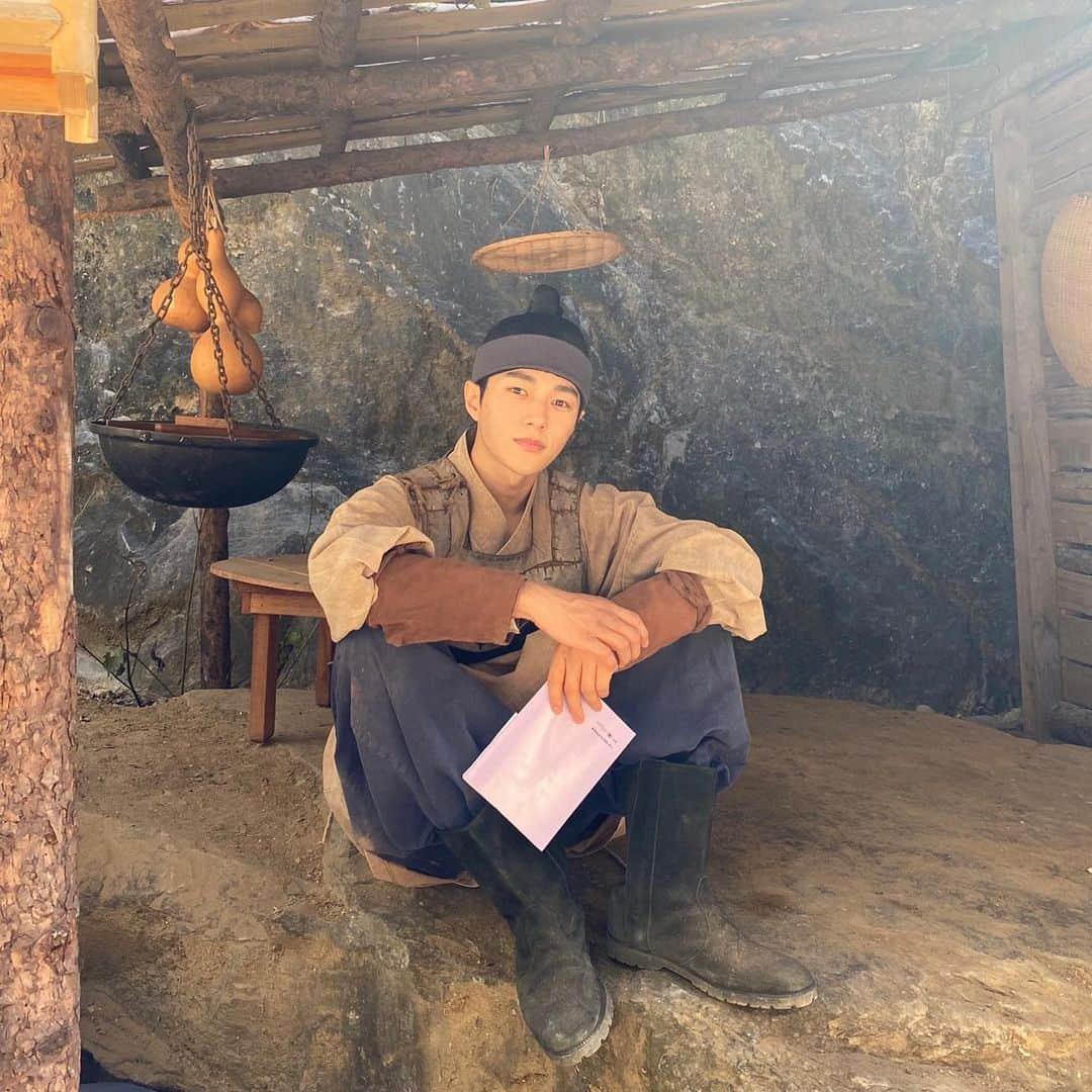 エルさんのインスタグラム写真 - (エルInstagram)「#암행어사  #성이겸  #김명수 입니다. 노역꾼 성이겸」12月29日 14時49分 - kim_msl