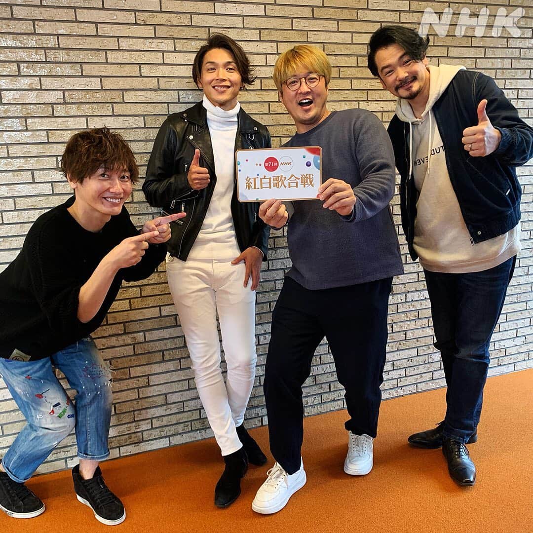 のインスタグラム：「🔴第71回NHK紅白歌合戦⚪️ 純烈のみなさんは「愛をください 〜Don’t you cry〜」を披露 歌唱中にリモコンの決定ボタンを押すと、ステージで何かが起こります❗️  #純烈 #NHK紅白 #紅白 #紅白歌合戦2020 #第71回NHK紅白歌合戦 #紅白リハ #みんなでエール #NHK」