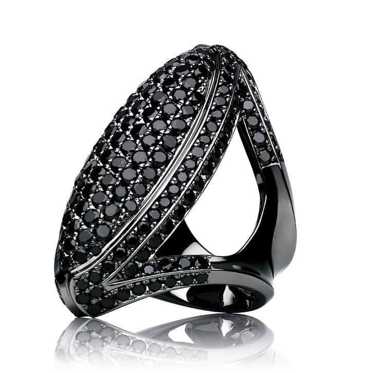 コアジュエルスのインスタグラム：「CYCLOPES®︎COREJEWELS #corejewels #blackdiamond #diamond #art #jewelry #ring #corejewelsharajuku」