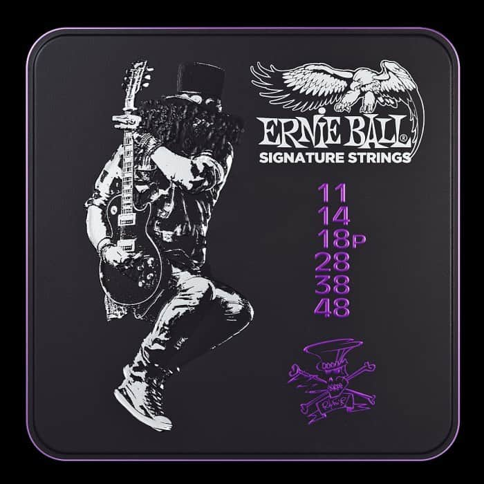 スラッシュさんのインスタグラム写真 - (スラッシュInstagram)「Slash x @ernieball Signature String sets available now. Each set comes in a limited edition collectors tin with 3 packs of strings. Buy yours at the link in bio. #slashnews」12月30日 1時04分 - slash