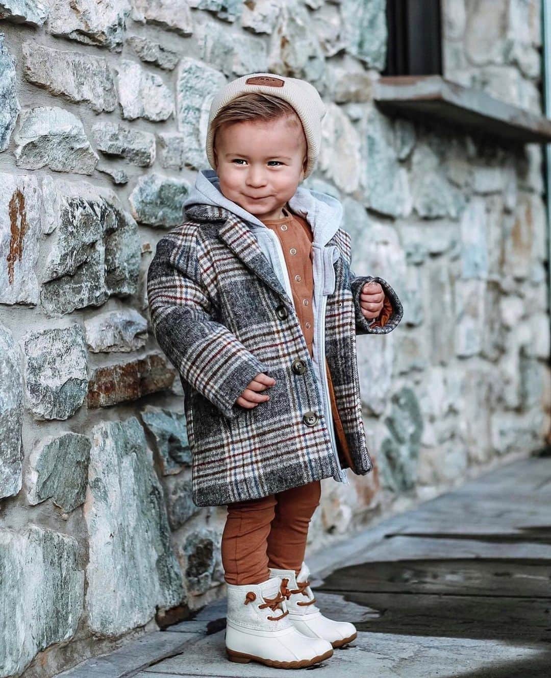 Kidz Fashionのインスタグラム：「🤎 by @hayeshouse_ #kidzfashion」