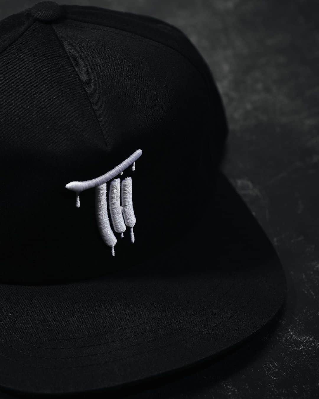 trashのインスタグラム：「New hat is now available. Low profile snapback with puff embroidery. Limited quantity.」