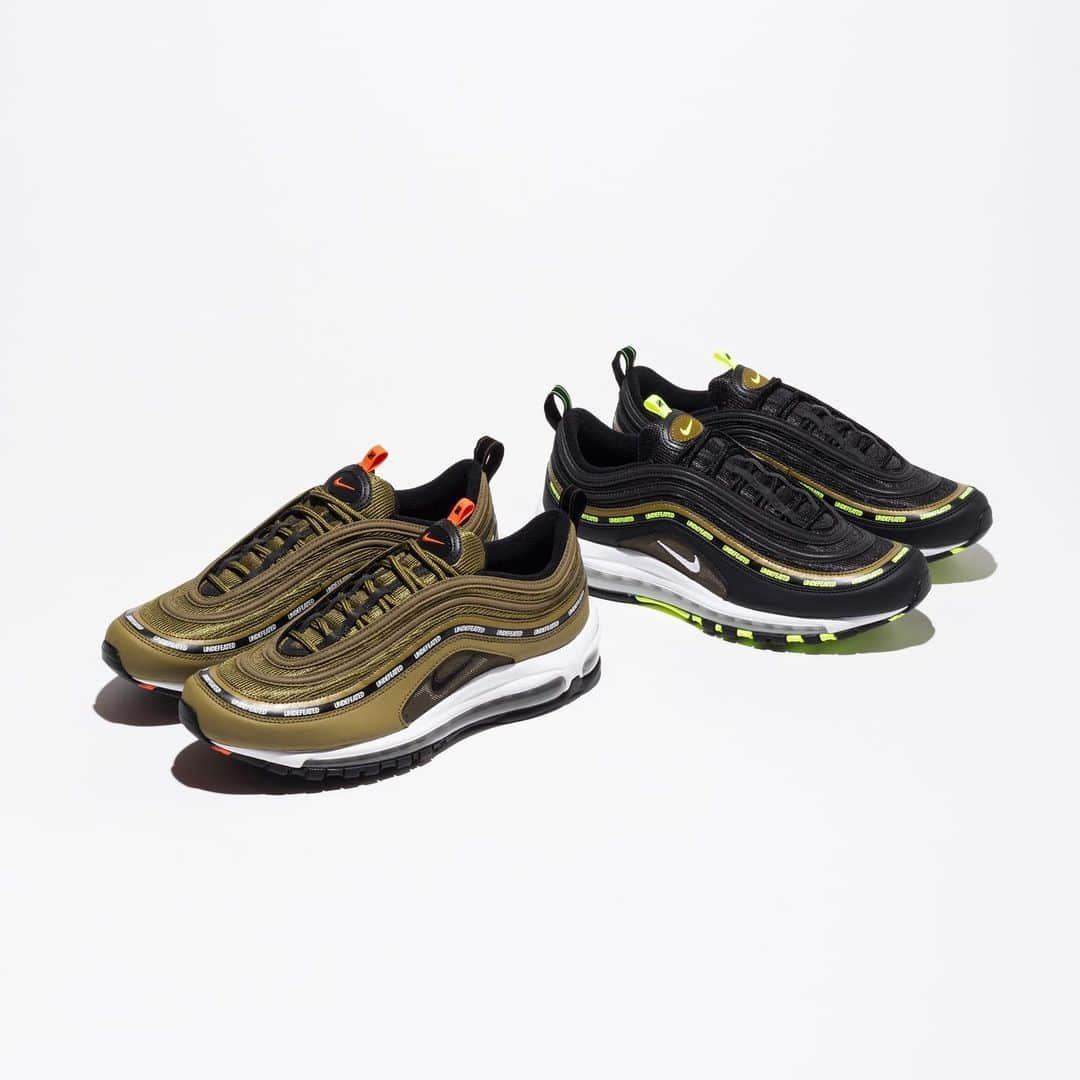 UNDFTDさんのインスタグラム写真 - (UNDFTDInstagram)「OUT NOW, and available for international shipping excluding Japan, China and Hong Kong  The UNDEFEATED x Nike Air Max 97 2020  Militia Green/Orange Blaze and Black/Volt  Available in sizes US4-US15」12月30日 1時59分 - undefeatedinc