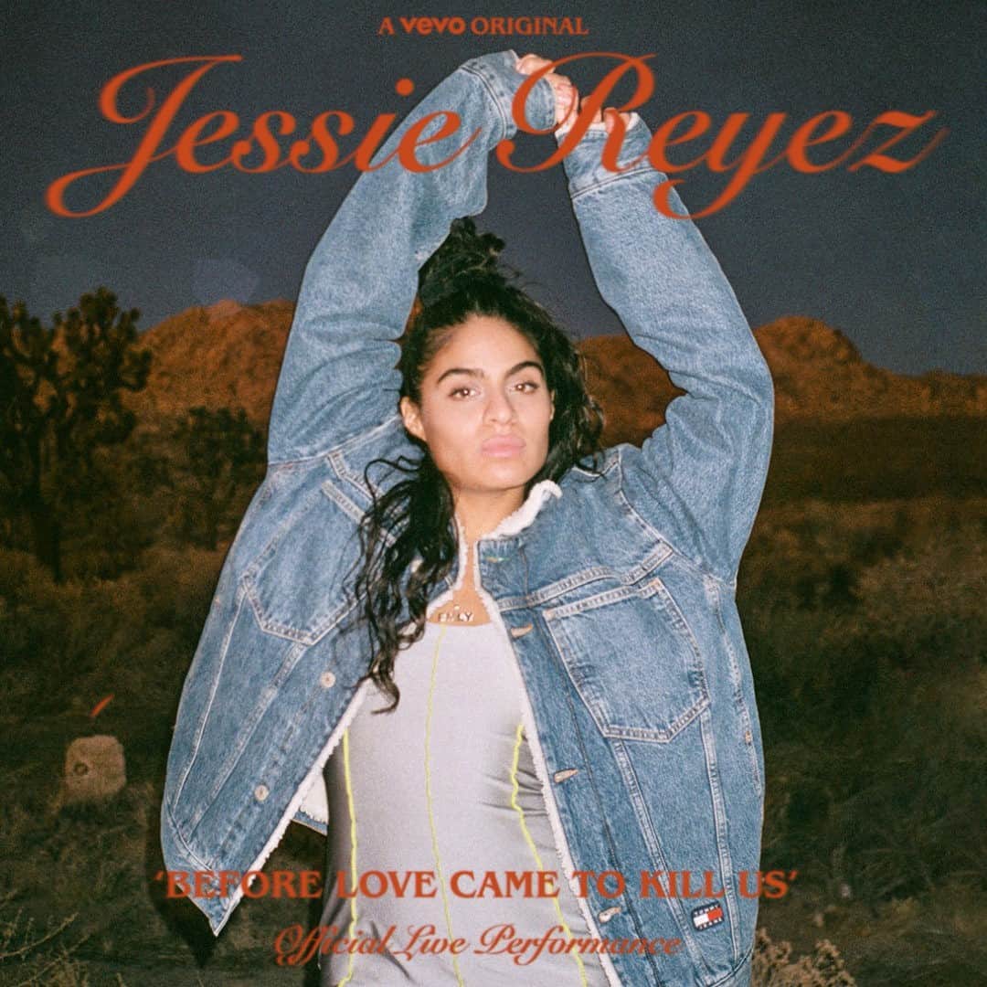 Vevoさんのインスタグラム写真 - (VevoInstagram)「We’re still stuck on @jessiereyez’s ‘Before Love Came To Kill Us’ Official Live Performances. Catch them all again now! ⠀⠀⠀⠀⠀⠀⠀⠀⠀ ▶️[Link in bio] #JessieReyez」12月30日 2時00分 - vevo