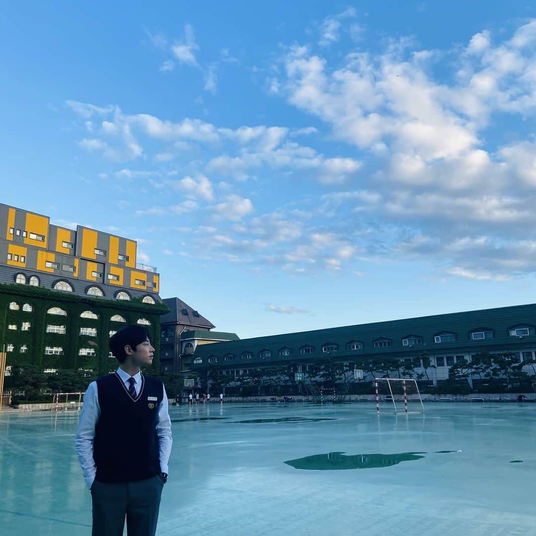 ノ・ジョンヒョンのインスタグラム：「라이브온 . . . #jtbc  #playlist  #drama #라이브온」