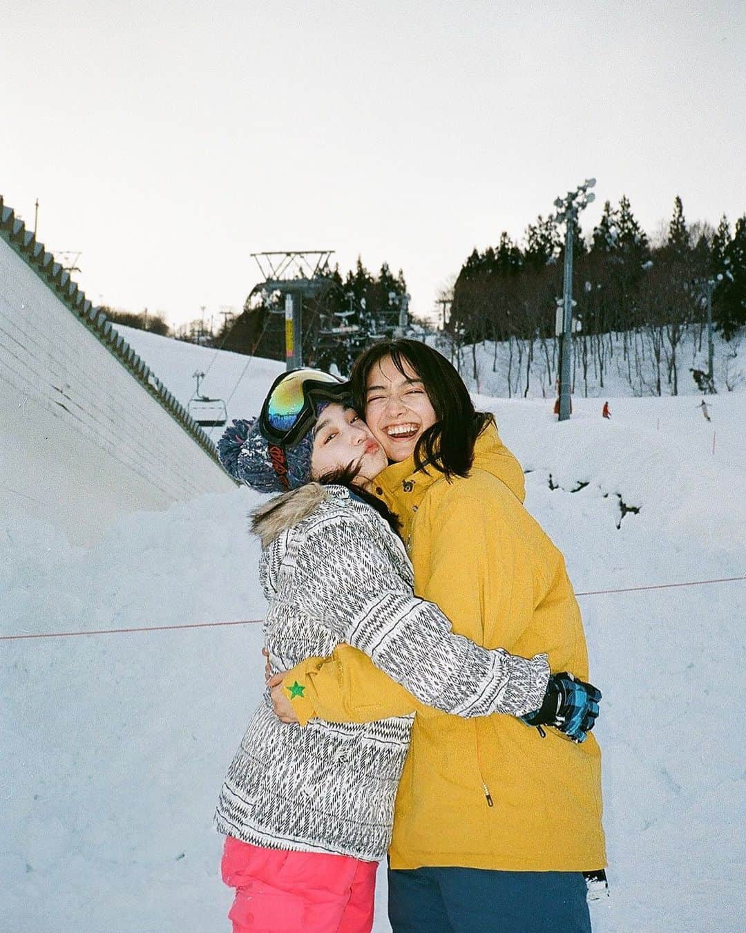 Cazumaxのインスタグラム：「七奈真奈 #contaxt2 #ガーラ湯沢」