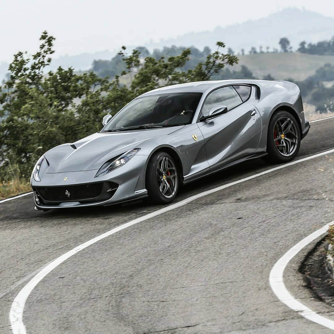 Ferrari APACさんのインスタグラム写真 - (Ferrari APACInstagram)「12th dimension driving pleasure can be found at the helm of the #Ferrari812Superfast. Exceptionally high aerodynamic efficiency ensures every turn and straight are mastered with ease. #Ferrari #DrivingFerrari」12月29日 18時02分 - ferrariapac