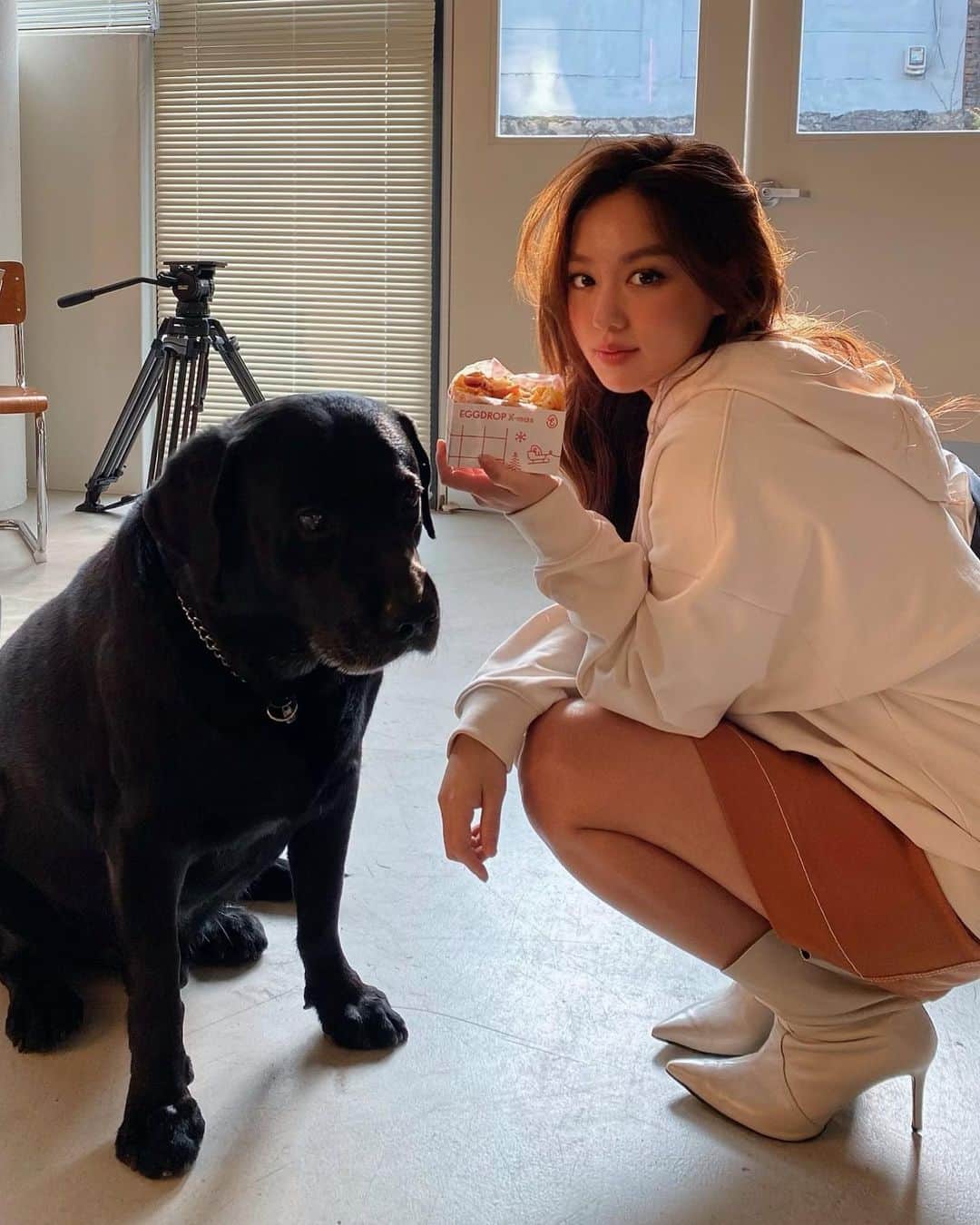 キム・ヒジョンさんのインスタグラム写真 - (キム・ヒジョンInstagram)「Tuxx🥰🐈‍⬛💕💕」12月29日 18時10分 - kimheebibi