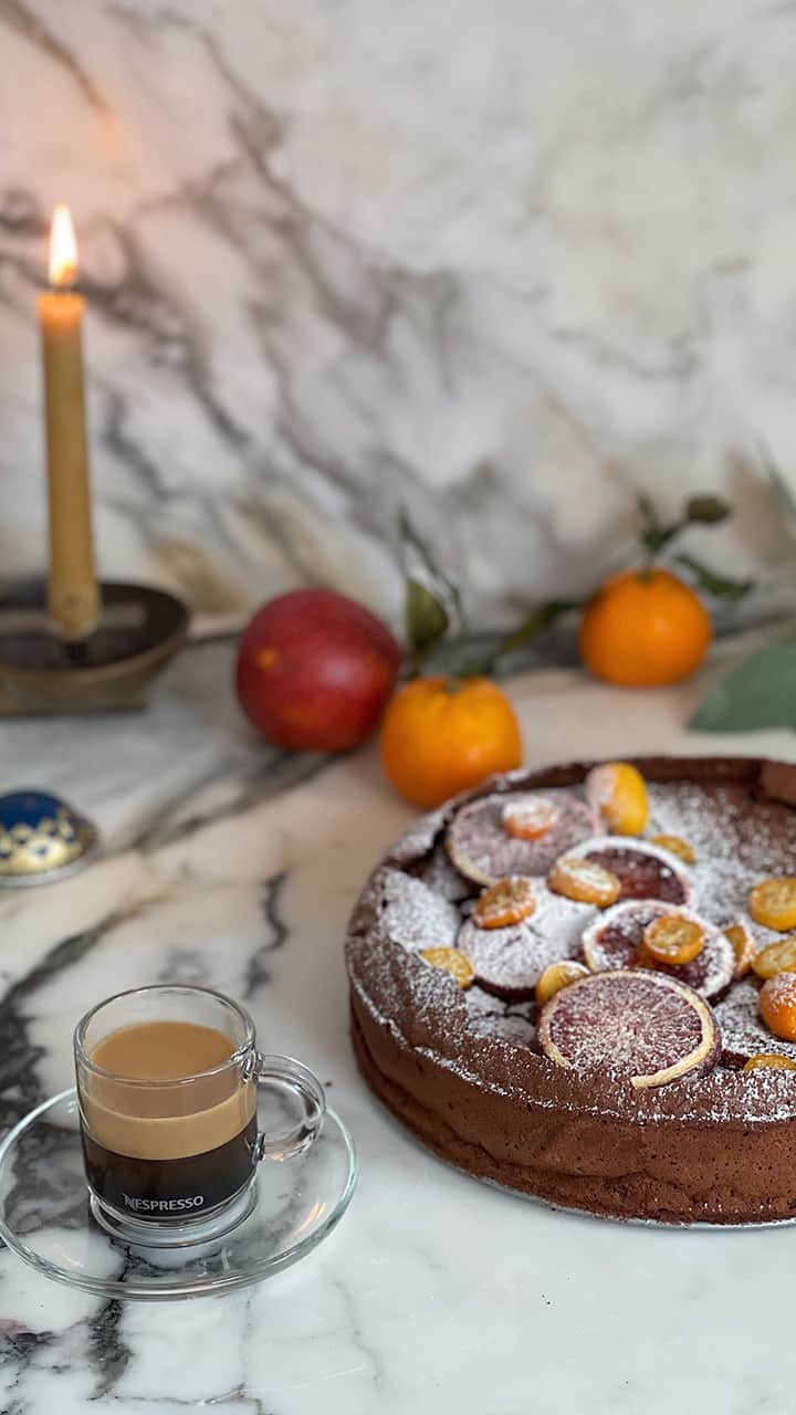 Nespressoのインスタグラム：「@eyeswoon taught us how to bake her Chocolate Soufflé Cake inspired by our Festive Limited Edition Il Caffè capsule.  Grab your ingredients, your cup of coffee, and get ready to make it at home!  👉🏻The full recipe is available on our #NespressoRecipe Website (link in bio).  ☕ Tag @nespresso #NespressoEditions in your creations so we can share our favourites!」