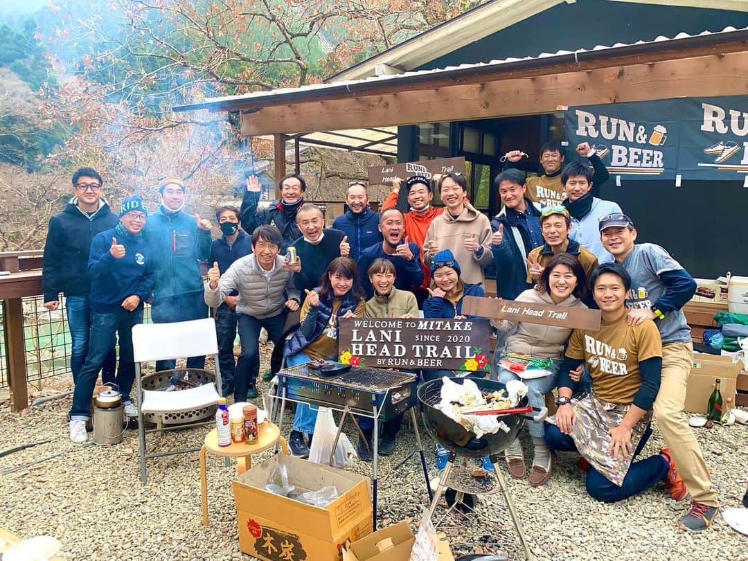 福島和可菜さんのインスタグラム写真 - (福島和可菜Instagram)「今日は… オンラインサロン RUN&BEER  の年末RUN&BEERイベント😊  走って飲んで食べよう会 〜2020もありがとう〜  と言う事で、  走ってからの（走ってない方もいますが🏃‍♂️）乾杯&BBQ🍖をホームの御岳にて⛰  密にならない様に、 飲食時以外はマスクをして✨✨✨  いやぁ〜 楽しかった🥳🥳🥳美味しかった🥳🥳🥳  本当に最高の仲間です🥰 ありがとう‼️‼️‼️‼️‼️  2021年もみんなで楽しみながら突っ走っていきたいと思います☺️  写真やムービー、 詳しくはまた改めて載せますね👍  #オンラインサロン #走って #飲んで #食べよう #会 #run #and #beer #年末 #イベント #乾杯 #御岳 #aflow #サロン #仲間 #最高 #ありがとう #山 #BBQ #楽しかった #美味しかった #感謝 #来年も一緒に頑張ろう #Love #outdoor #🏃‍♂️ #👟 #⛰ #🍺 #❤️」12月29日 18時55分 - fukushimawakana