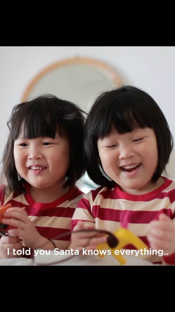 MOMOツインズのインスタグラム：「Watch the joy and wonder runneth over...#childhood #bigkidsatheart #keepthemagicalive」
