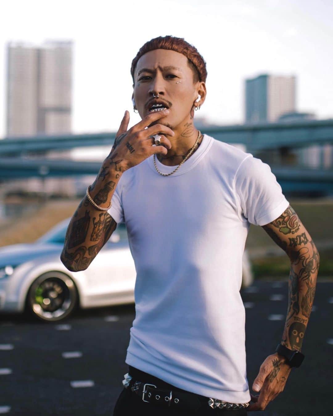 Staxx Tさんのインスタグラム写真 Staxx Tinstagram Yup In My White Tee Why Tokyo Mvは明日の夜 Staxxt Whytokyo 12 30 8 00 Pm 撮影の合間に 24young 白tが似合う男は本物説 説立証なるか Mamatoldme 12月29日 19