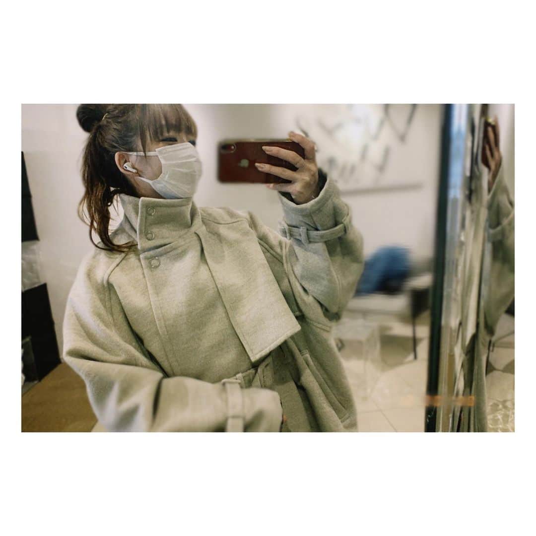 くりかさんのインスタグラム写真 - (くりかInstagram)「今季一番お気に入りのコートです🧥❤︎  #fashion #outfit #ootd #murua  #あゆみくりかまき #あゆくま」12月29日 19時23分 - kurika_ayumikurikamaki