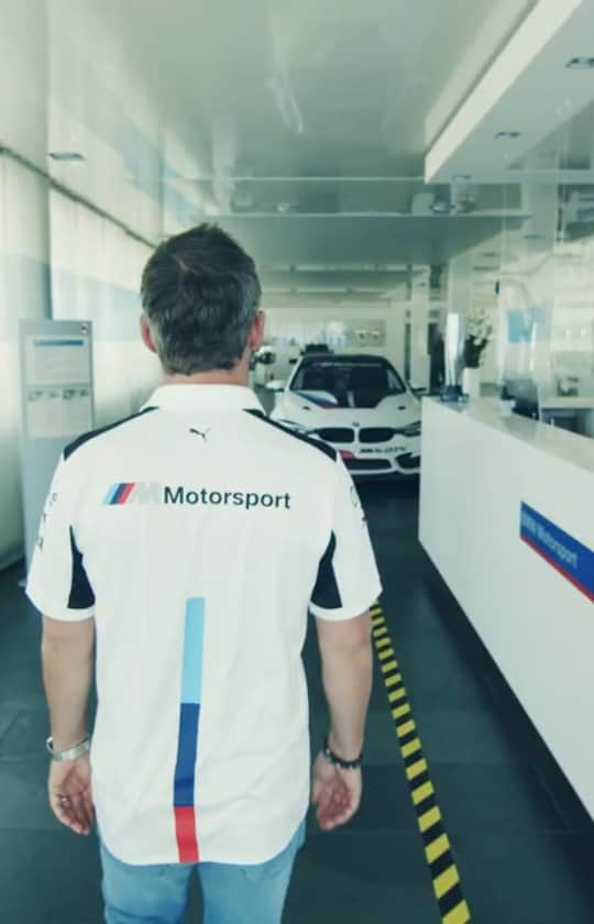 ティモ・グロックのインスタグラム：「Ready for an intelligent trip? Let's do a connectivity challenge and see how smart the BMW INTELLIGENT ASSISTANT really is.🤔  Special (virtual) guest: My friend @wittmannracing 😉 - - - #glockmeifyoucan #bmwmotorsport #passionforracing」