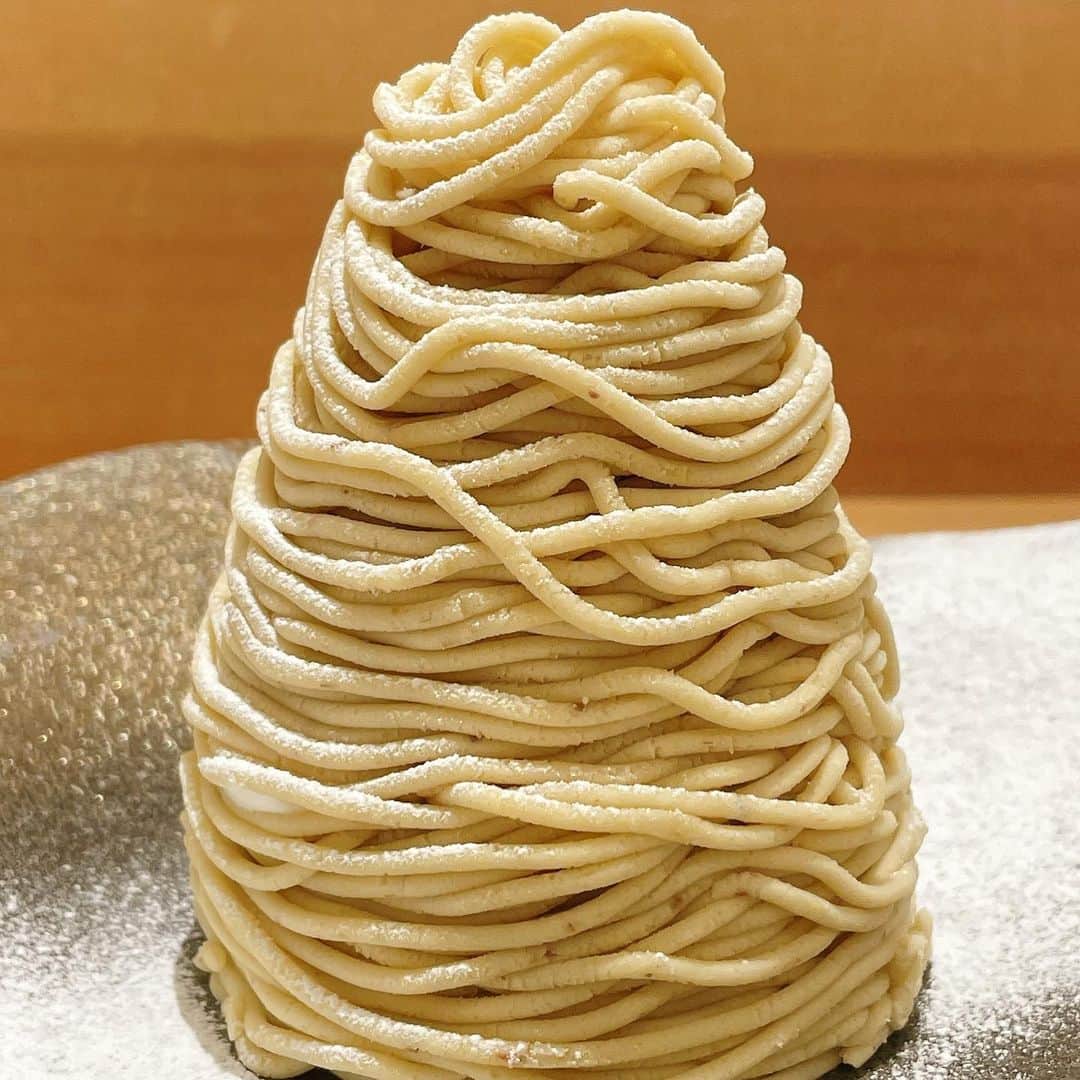 里井真由美のグルメインスタ