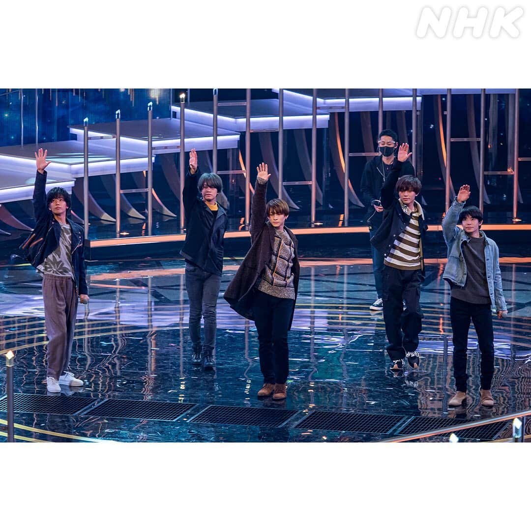 NHK紅白歌合戦さんのインスタグラム写真 - (NHK紅白歌合戦Instagram)「🔴第71回NHK紅白歌合戦⚪️ King & Prince のみなさんのリハーサルの模様です 今年の紅白の1曲目で歌うのは「I  promise」 お楽しみに‼️  #KingandPrince #KingPrince #NHK紅白 #NHK紅白歌合戦 #紅白 #紅白歌合戦 #紅白歌合戦2020 #紅白リハ #みんなでエール #NHK」12月29日 19時56分 - nhk_kouhaku