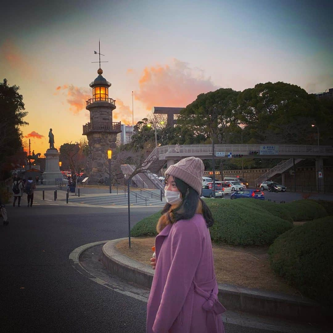 加弥乃さんのインスタグラム写真 - (加弥乃Instagram)「いつも♡やコメントありがとうございます。 日々、みなさんのコメントからパワーをもらっています。本当に！ 私みなさんの選ぶ言葉が好きなんです。 温かくて、嬉しくて、時々笑わせてくる😂 お知らせも、伝えたいことも、他愛のないことも、いつも見てくれてありがとうございます🧡✨」12月29日 20時00分 - kayano210