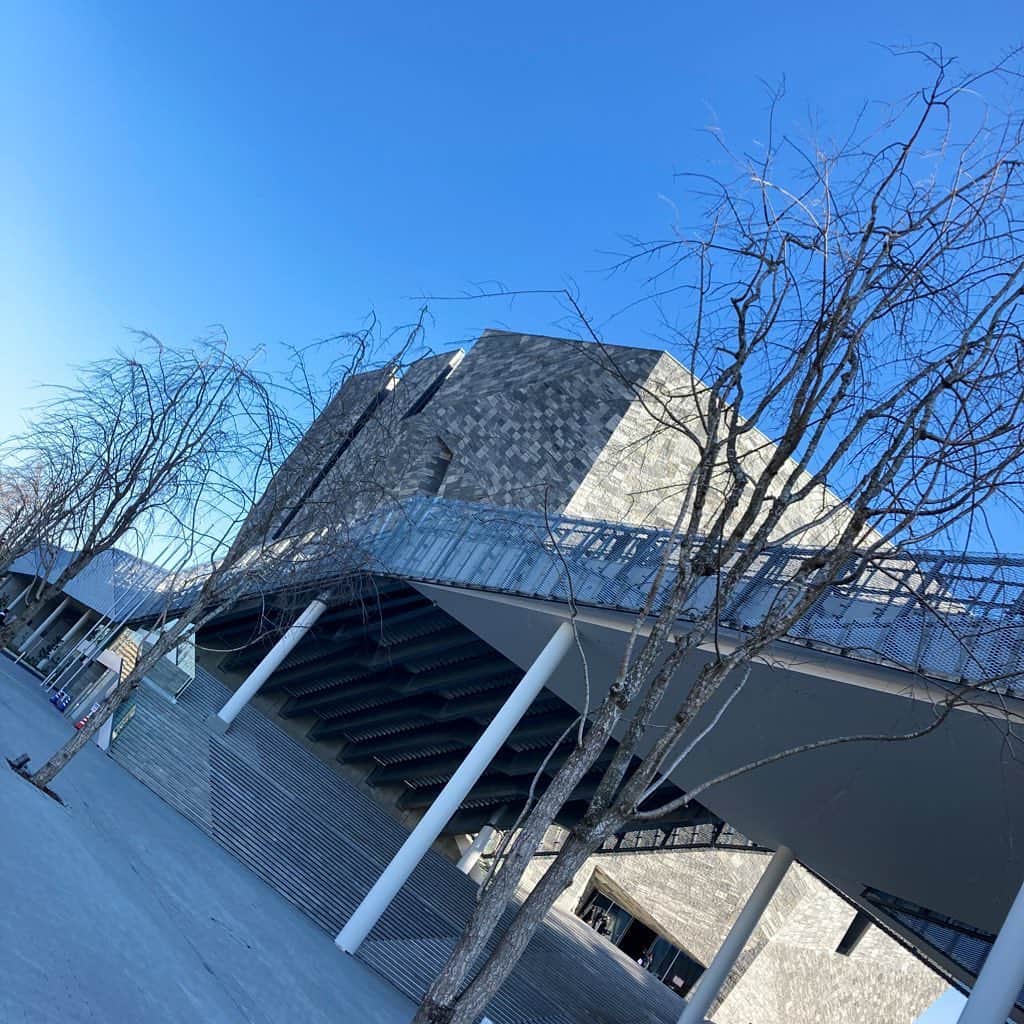 のインスタグラム：「抜ける程の青空。 #ところざわサクラタウン」