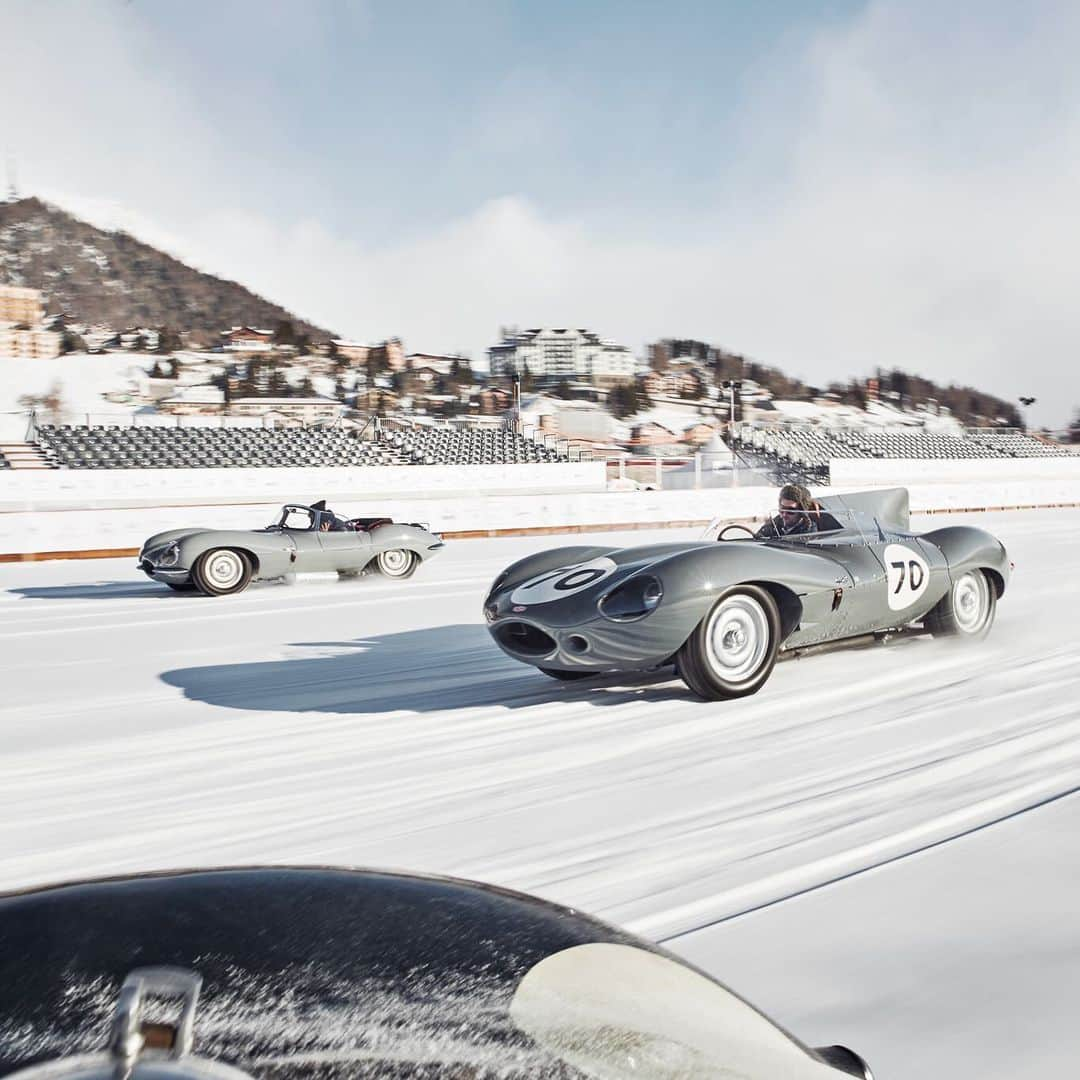 Jaguarさんのインスタグラム写真 - (JaguarInstagram)「Ice icons at the International Concours of Elegance, #StMoritz.   #JaguarClassic #XKSS #Etype #Dtype #Ctype #ClassicCars #Heritage #Vintage #CarsofInstagram #InstaCar #Snow #Drifting #Switzerland #SeasonsGrettings」12月29日 20時29分 - jaguar