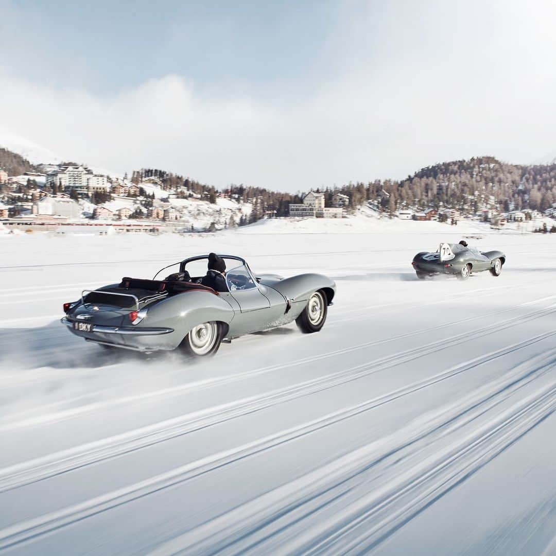 Jaguarさんのインスタグラム写真 - (JaguarInstagram)「Ice icons at the International Concours of Elegance, #StMoritz.   #JaguarClassic #XKSS #Etype #Dtype #Ctype #ClassicCars #Heritage #Vintage #CarsofInstagram #InstaCar #Snow #Drifting #Switzerland #SeasonsGrettings」12月29日 20時29分 - jaguar